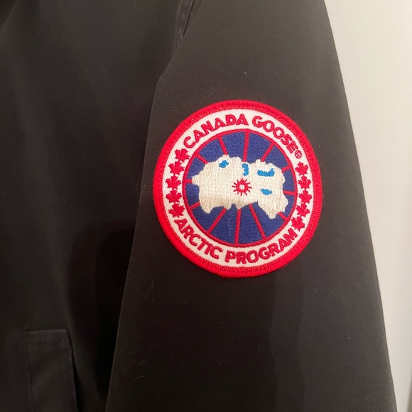 Canada Goose - Picture 4 of 6